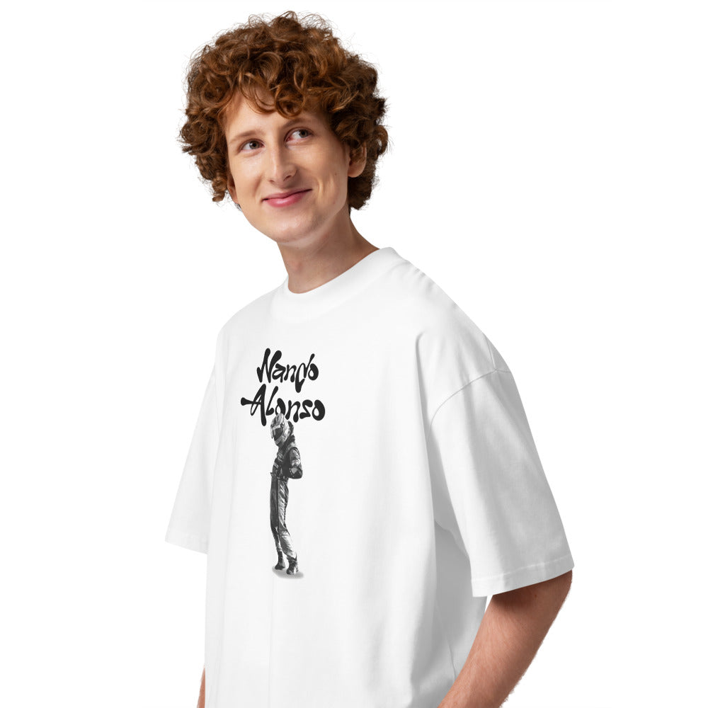 Oversize Nando Alonzo - Modelo masculino lateral