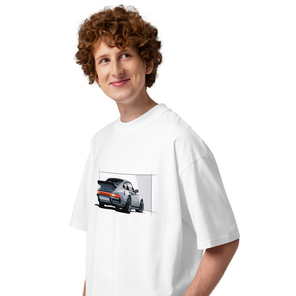 Oversize Porsche 911 Turbo Silver Rear View - Modelo masculino lateral